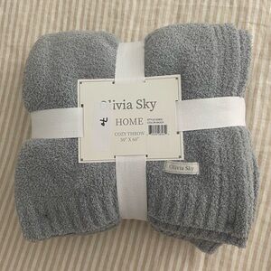 Olivia Sky Cozy Home Decor Blanket Throw In Gray 50” X 60” Brand New in Package